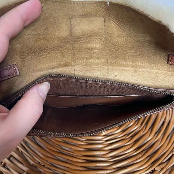 UGG Australia Leather Shoulder Bag Sherpa Lined Purse Cognac‎ Brown Buckle - Picture 7 of 8